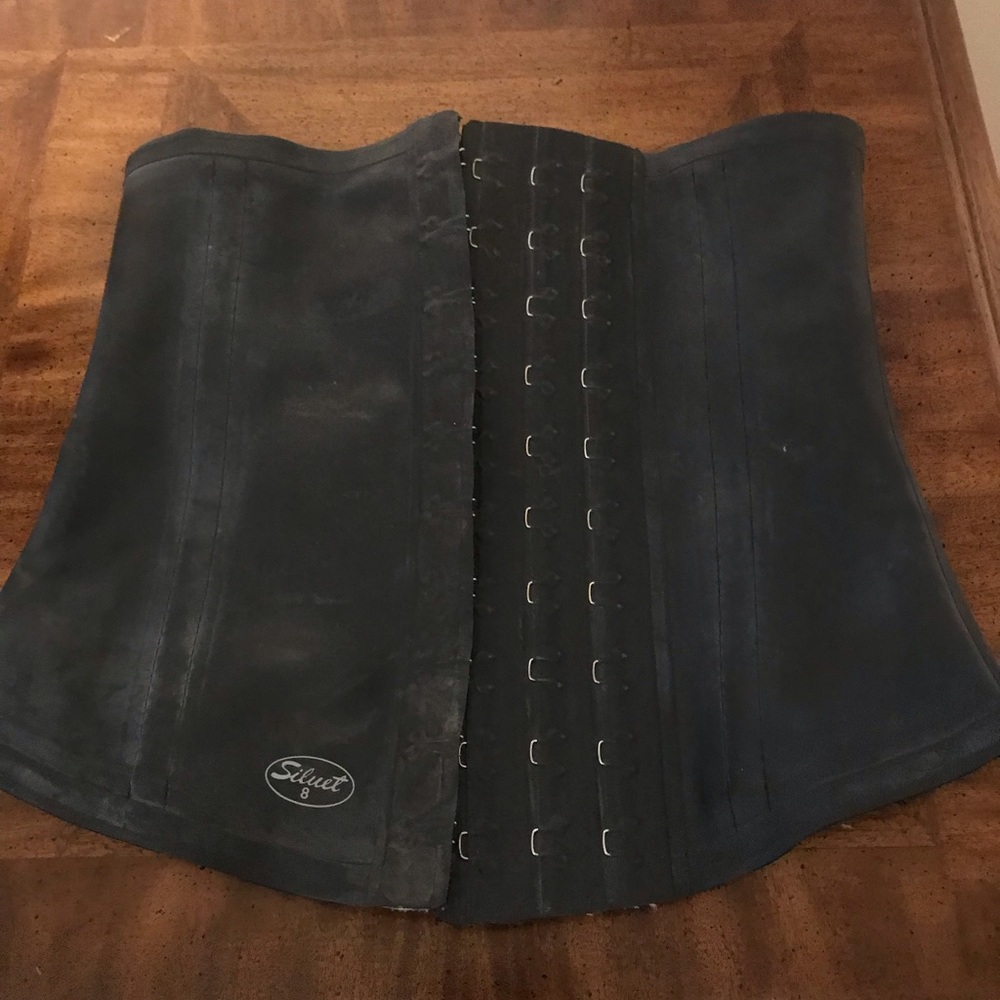 Waist trainer